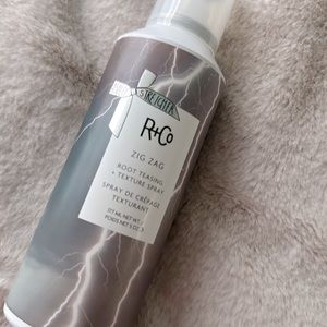 R & Co zig zag root teasing texture spray